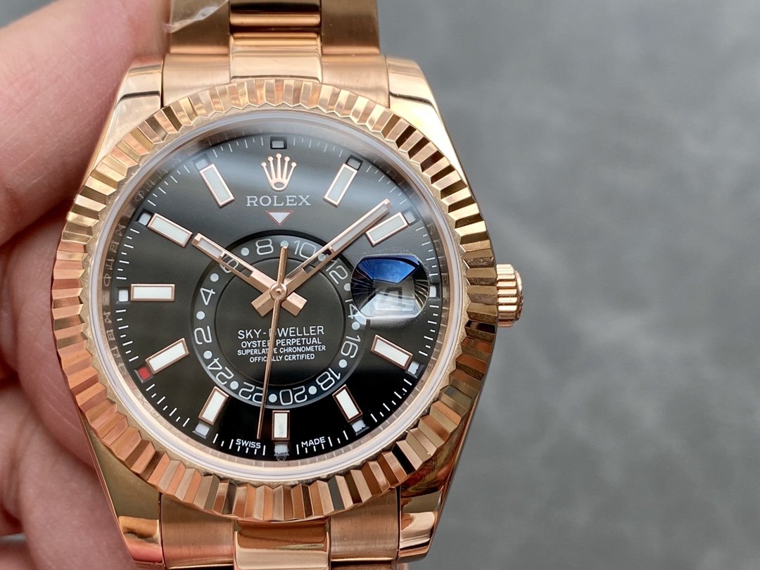 CLASSIC 42MM ROSE GOLD-TONE BLACK DIAL WATCH