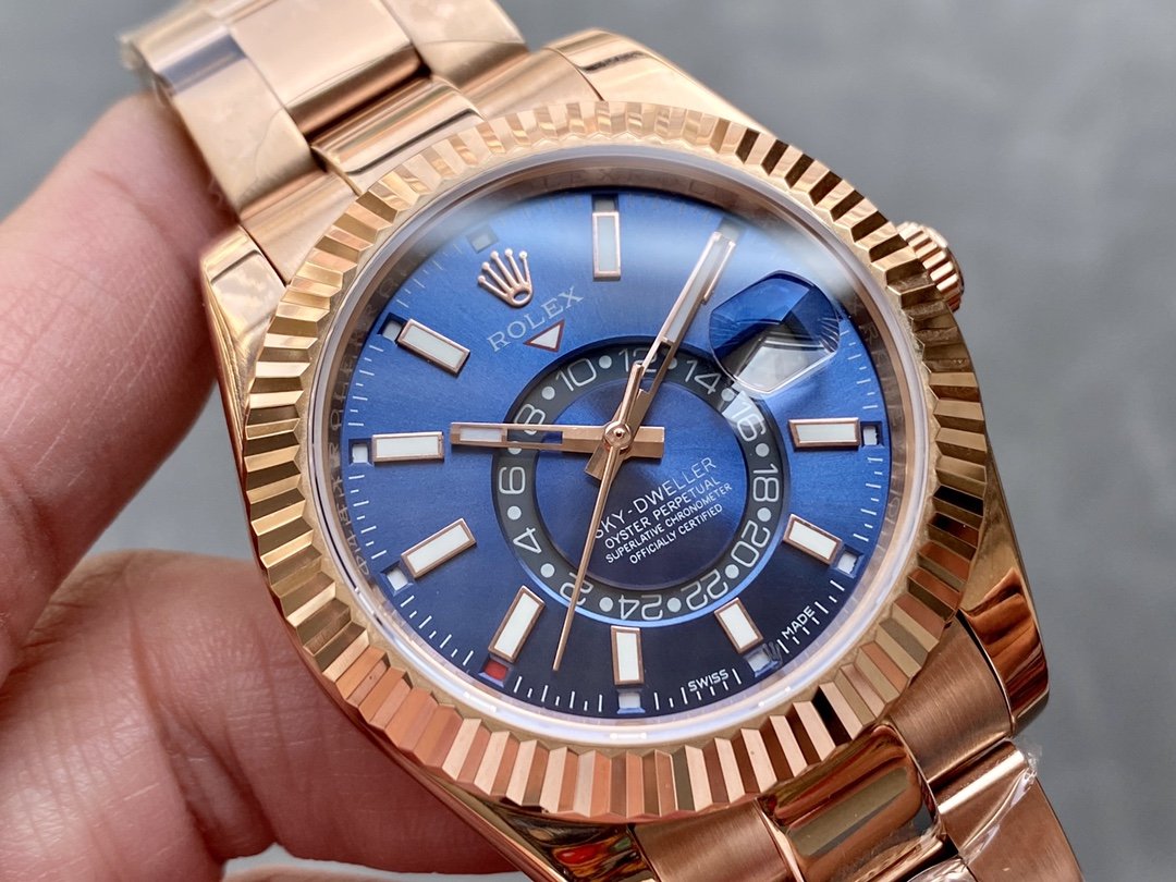 CLASSIC 42MM ROSE GOLD-TONE BLUE DIAL WATCH