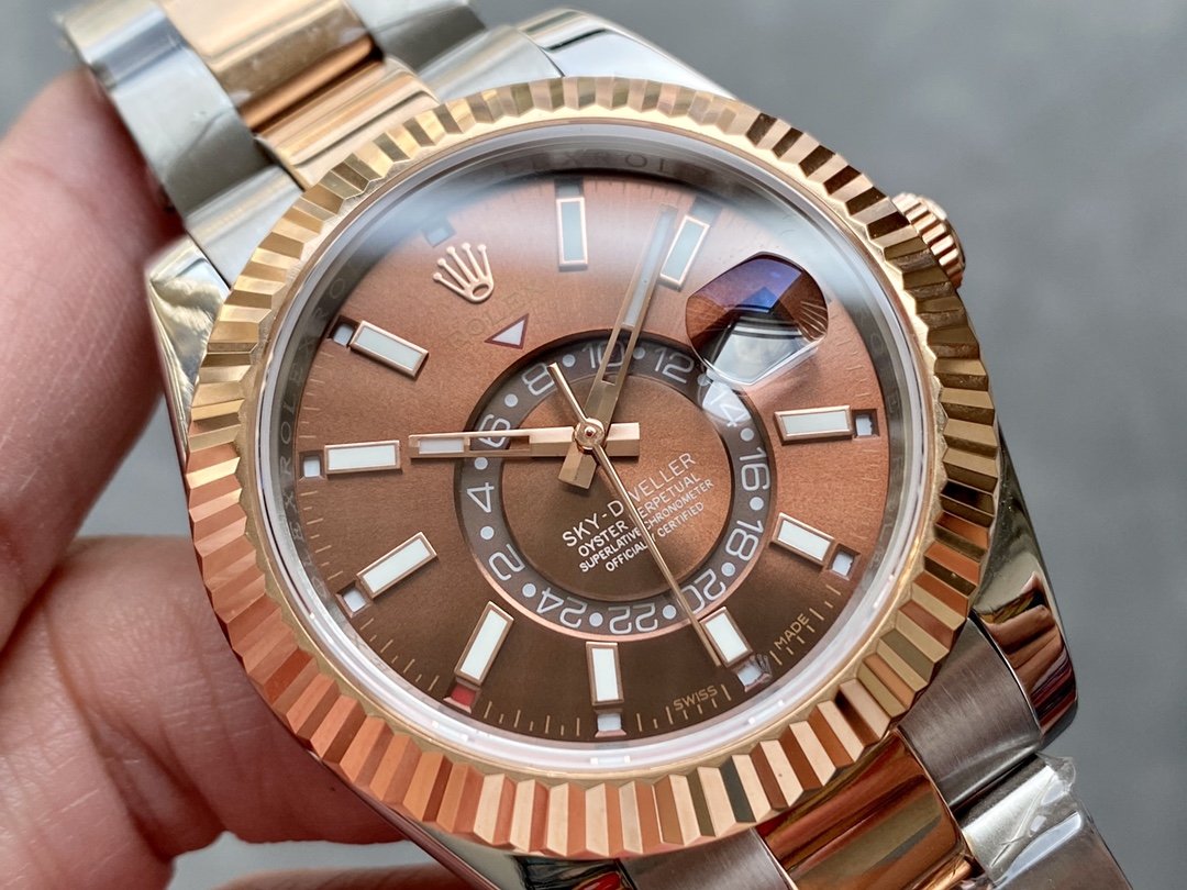 CLASSIC TWO-TONE 42MM ROSE GOLD-TONE BEZEL BROWN DIAL WATCH