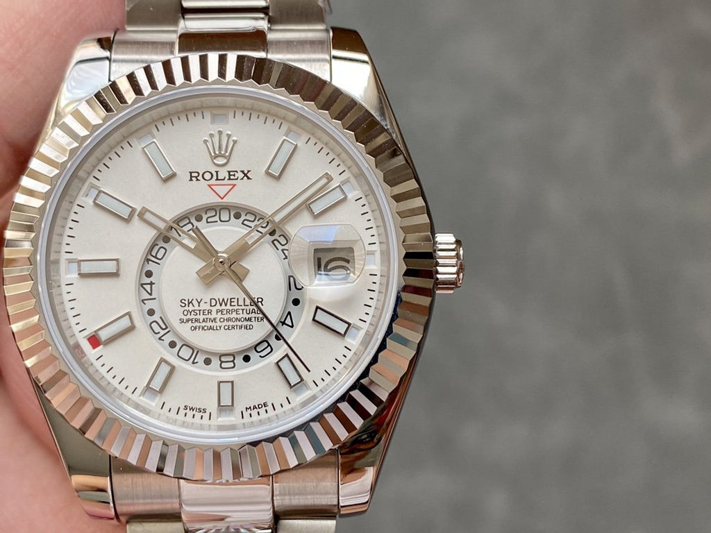 CLASSIC 42MM WHITE DIAL STAINLESS STEEL WATCH