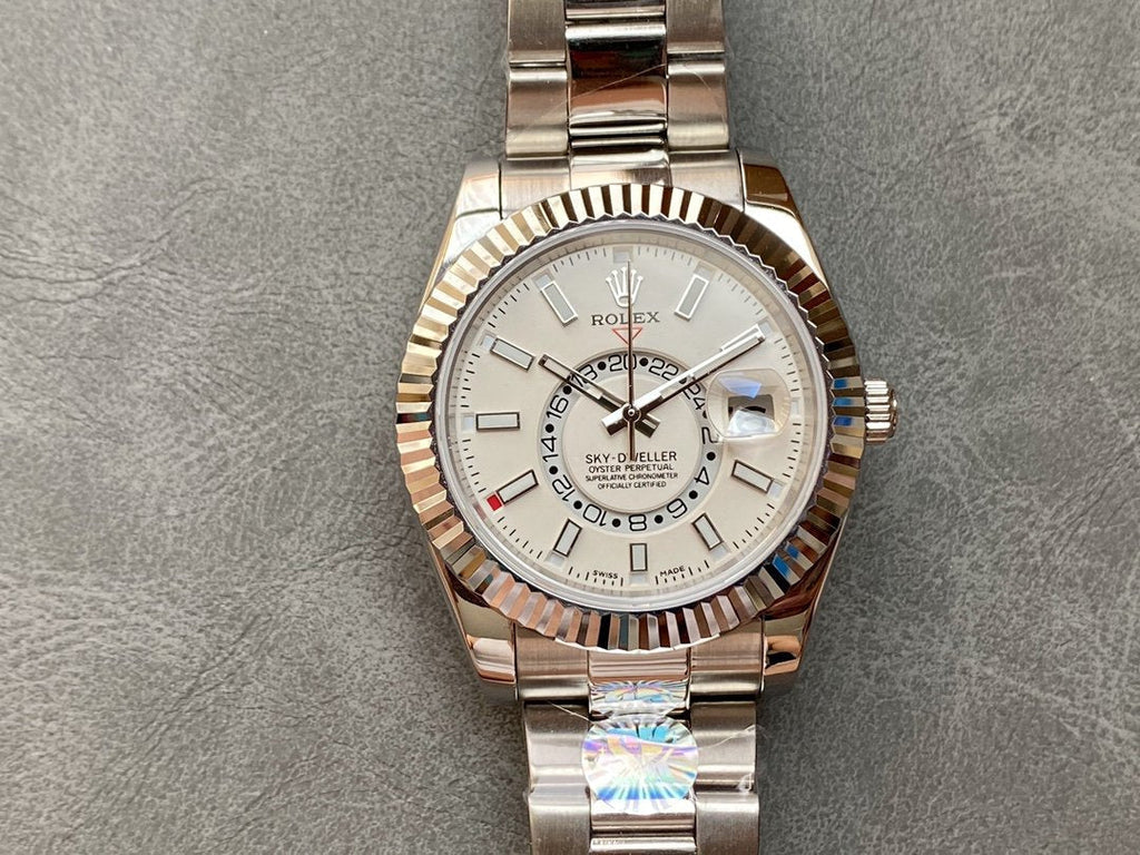 CLASSIC 42MM WHITE DIAL STAINLESS STEEL WATCH