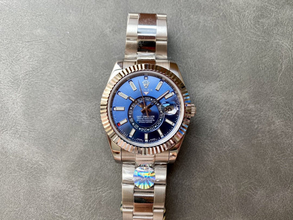 CLASSIC 42MM STAINLESS STEEL BLUE DIAL STEEL BRACELET WATCH