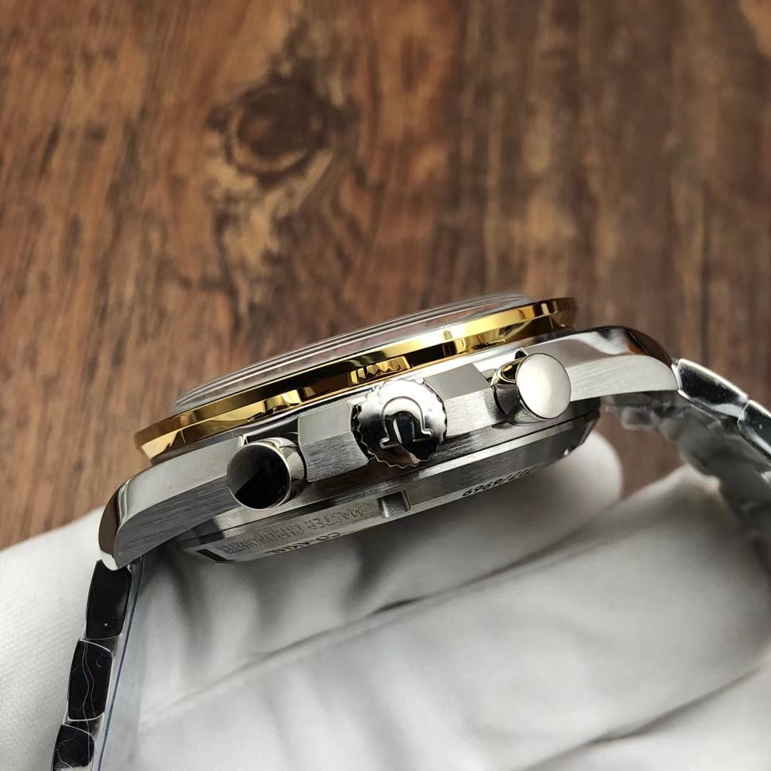VARELLO CLASSIC SPORT 42MM CHRONOGRAPH WATCH