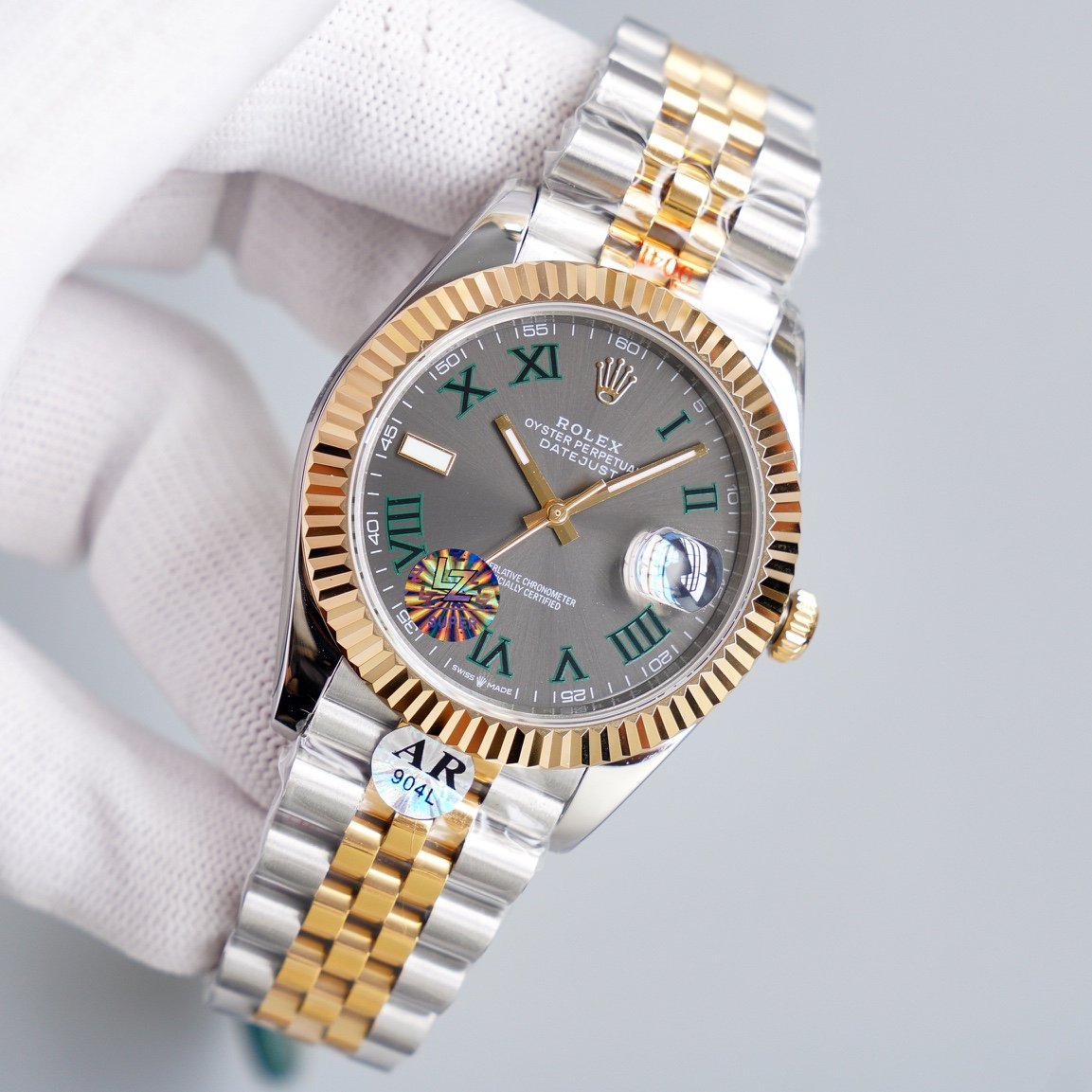 CLASSIC 41MM GREY ROMAN NUMERAL DIAL STEEL BRACELET WATCH