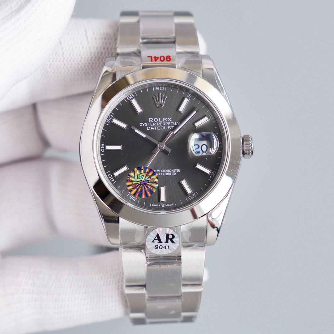 CLASSIC 41MM SMOOTH BEZEL STAINLESS STEEL WATCH