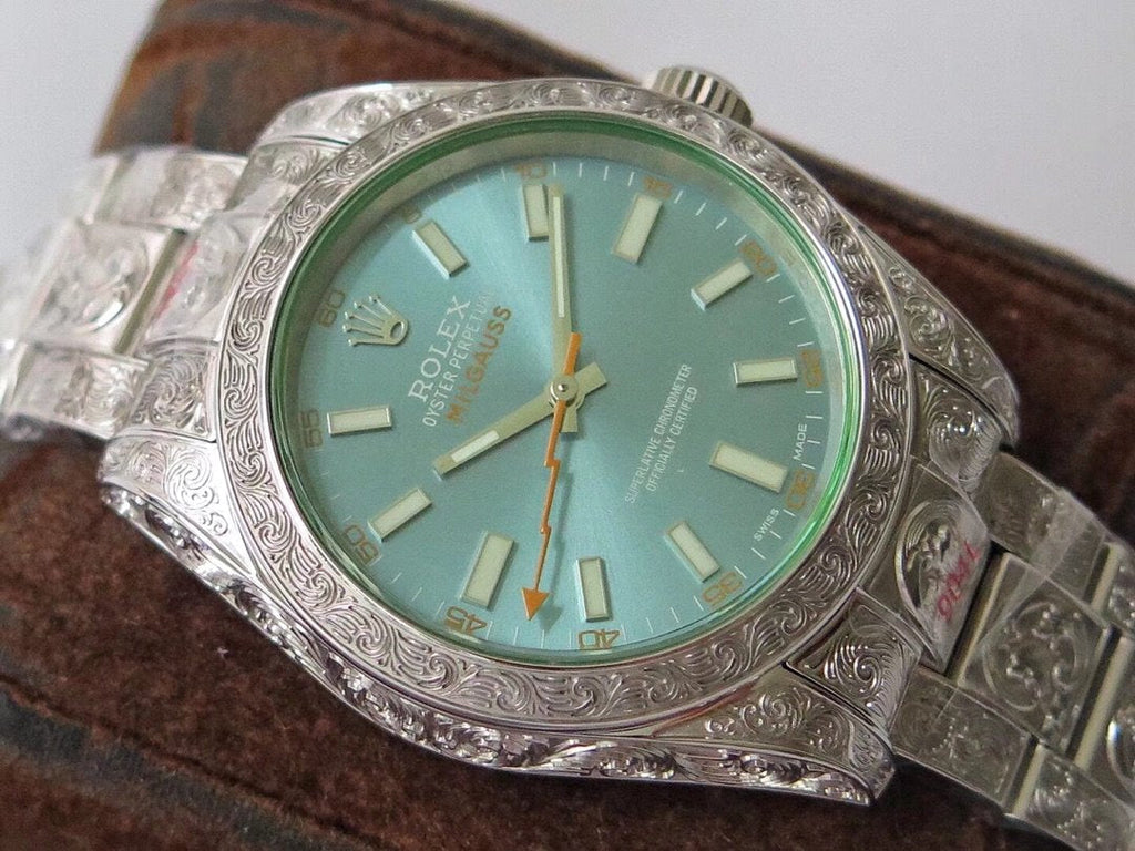 CLASSIC 40MM STAINLESS STEEL ENGRAVED CASE BLUE DIAL