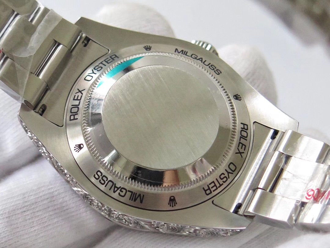 CLASSIC 40MM STAINLESS STEEL ENGRAVED CASE BLUE DIAL