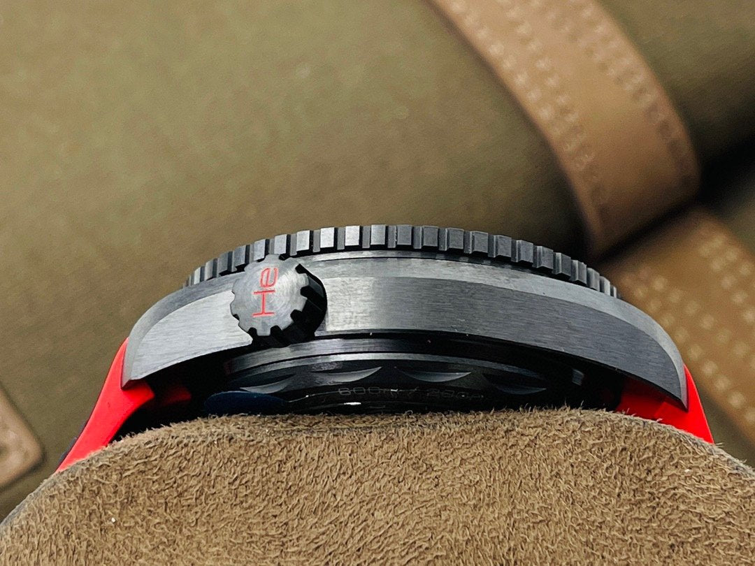 VARELLO CLASSIC OCEAN GMT 600 BLACK CASE RED BEZEL