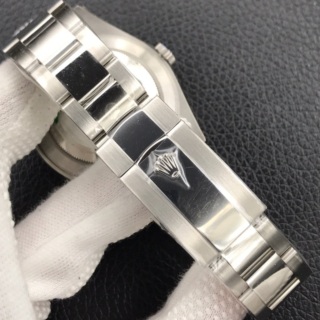 CLASSIC 41MM STAINLESS STEEL BLACK DIAL