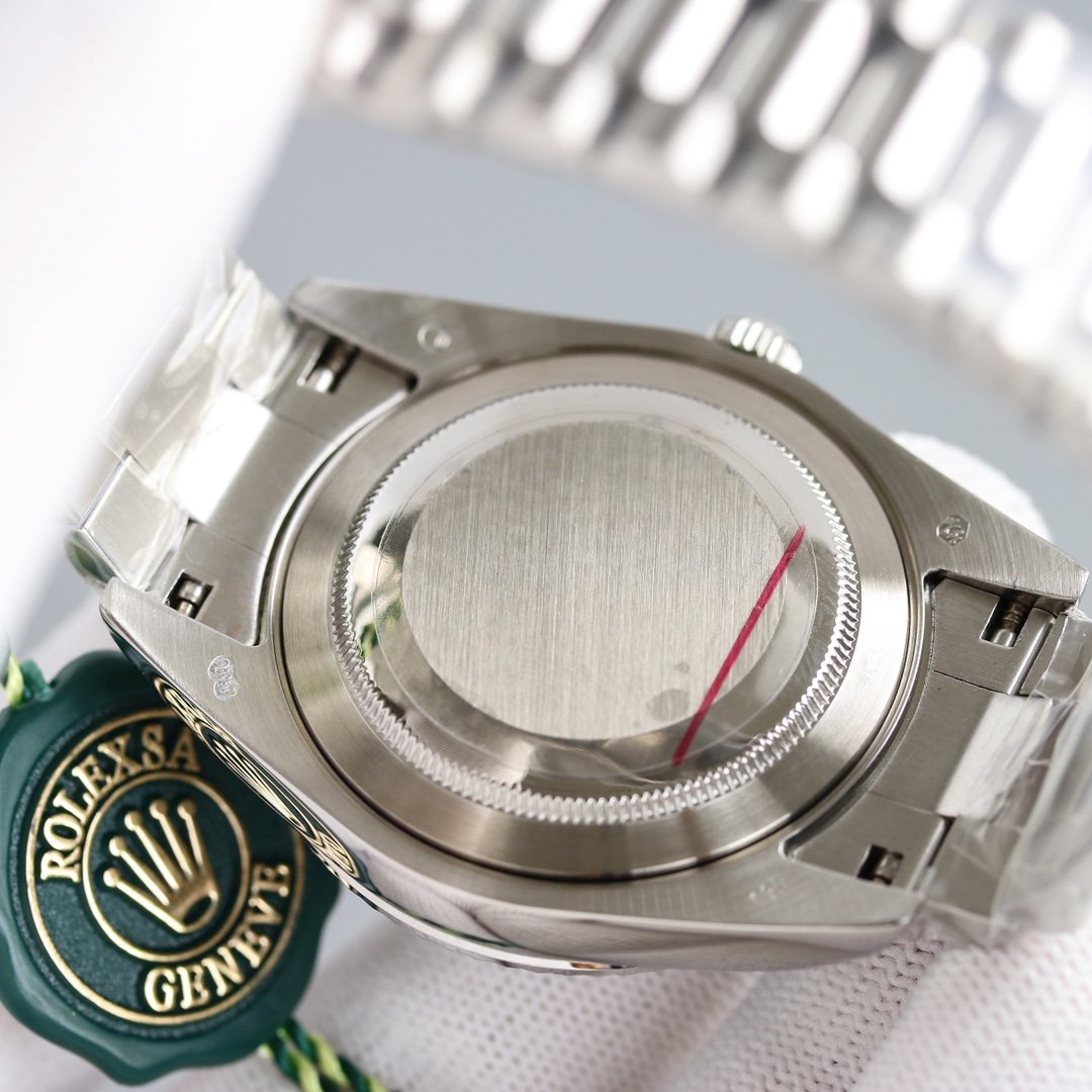 CLASSIC 41MM STAINLESS STEEL CASE DIAMOND NUMERAL WATCH