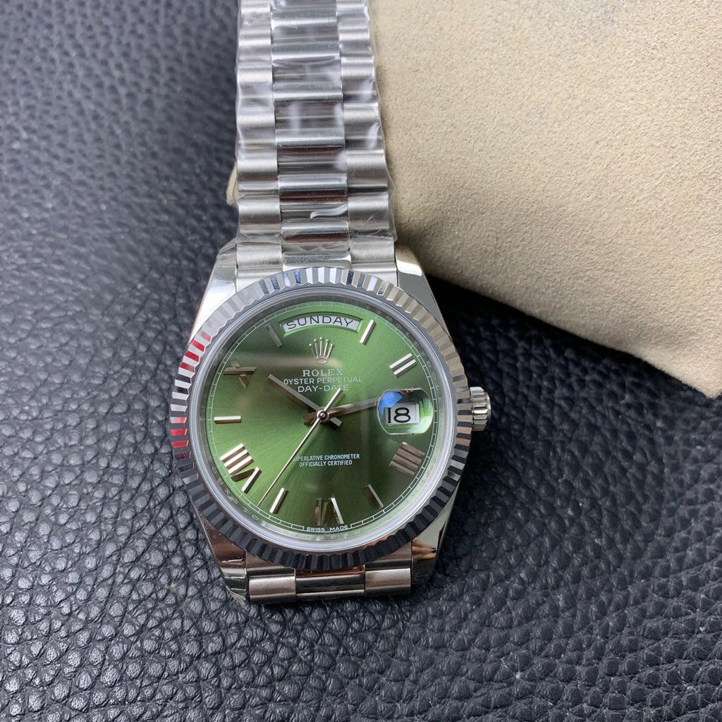 CLASSIC 41MM STAINLESS STEEL CASE GREEN DIAL DAY-DATE WATCH