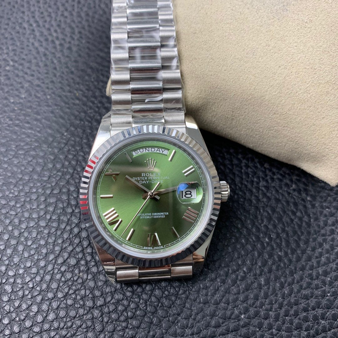 CLASSIC 41MM STAINLESS STEEL CASE GREEN DIAL DAY-DATE WATCH