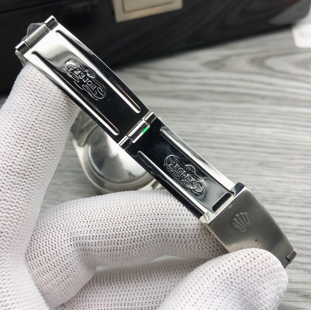 CLASSIC 37MM VINTAGE STAINLESS STEEL CASE WATCH