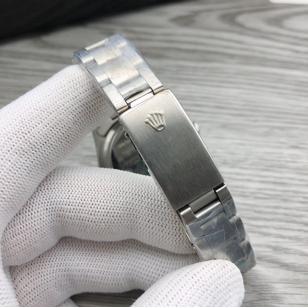 CLASSIC 37MM VINTAGE STAINLESS STEEL WATCH