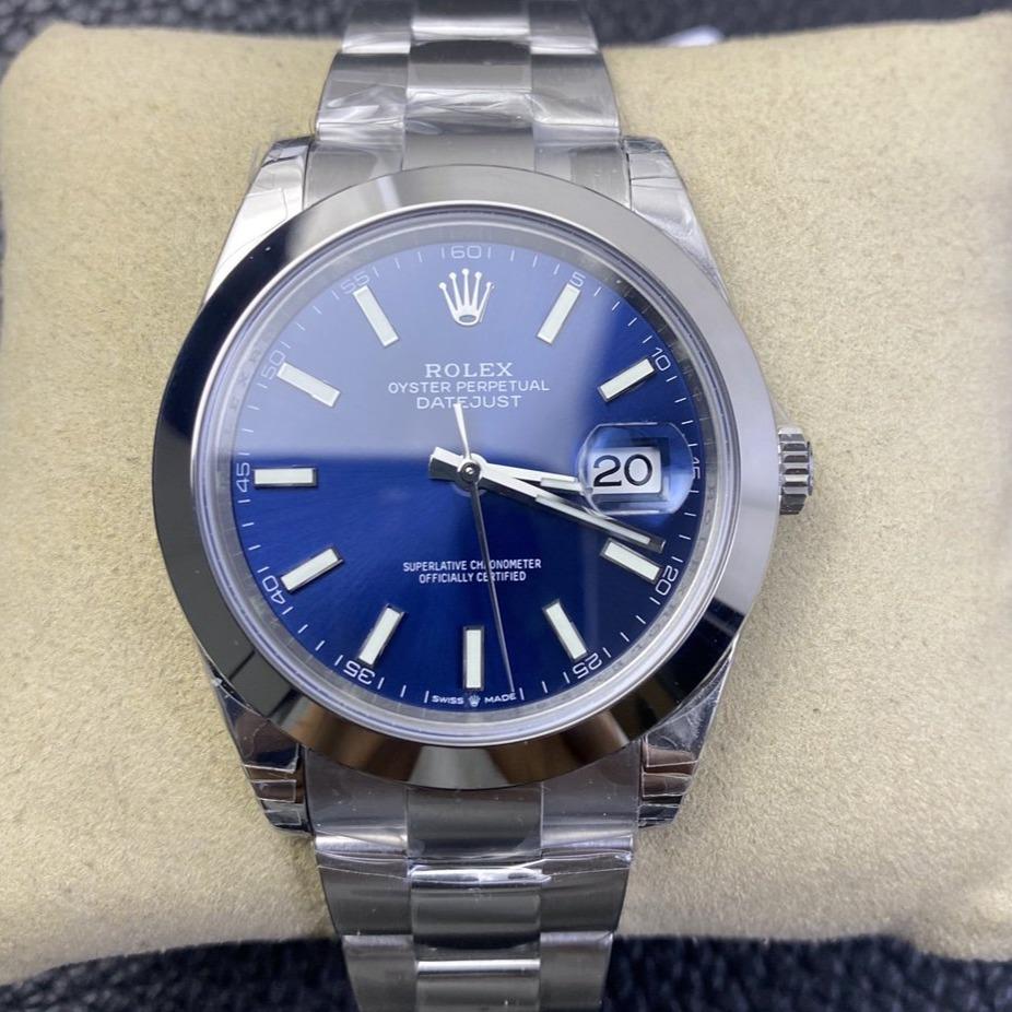 CLASSIC 41MM SMOOTH BEZEL BLUE DIAL STEEL BRACELET WATCH