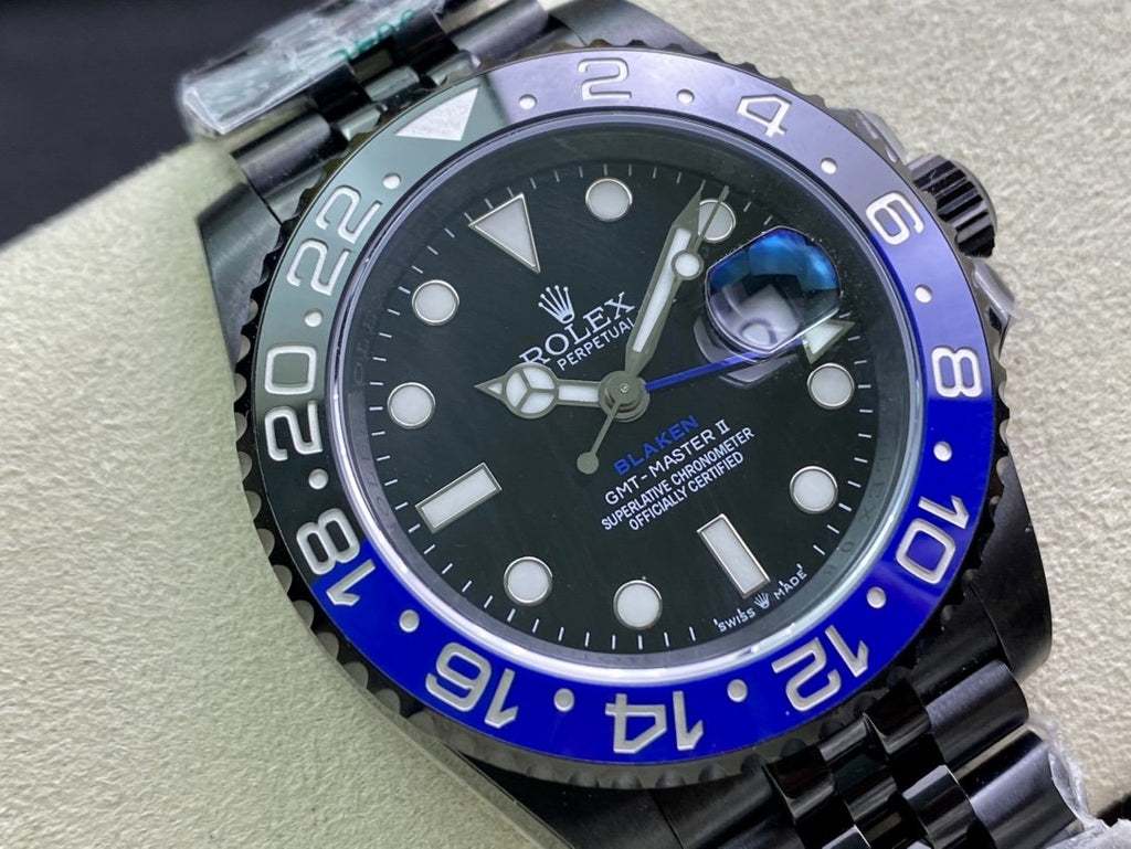 CLASSIC CUSTOM ALL-BLACK GMT WATCH