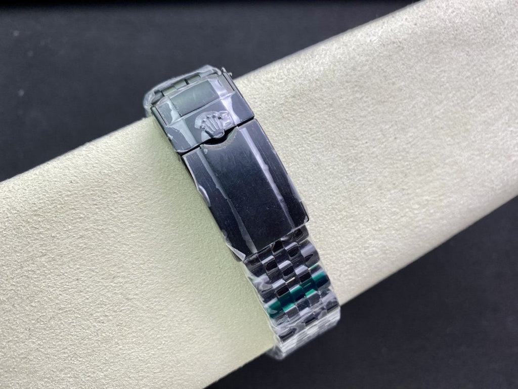 CLASSIC CUSTOM ALL-BLACK GMT WATCH
