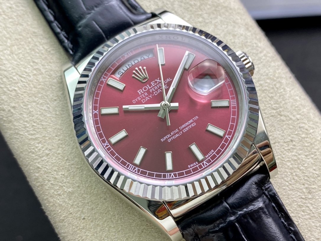 CLASSIC 41MM STAINLESS STEEL RED DIAL DAY-DATE WATCH