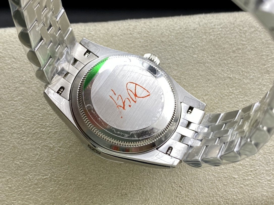 CLASSIC 41MM STAINLESS STEEL KHAKI DIAL WATCH