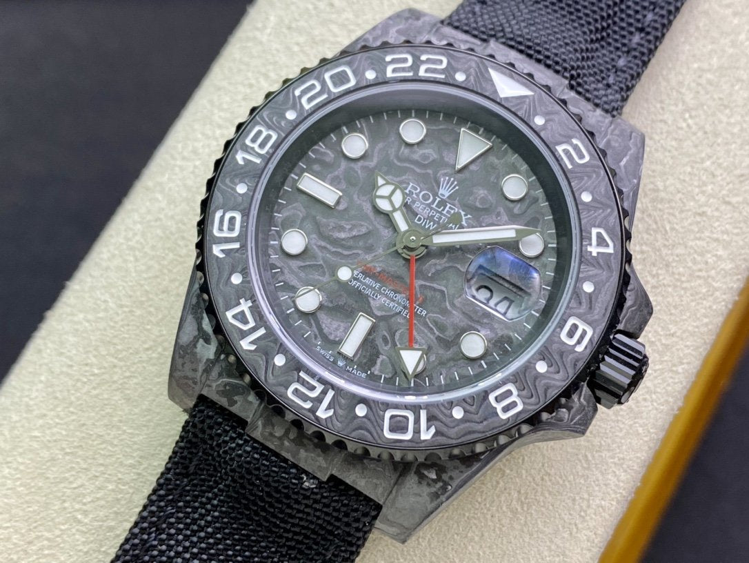 CLASSIC CARBON FIBER CASE WHITE GMT WATCH