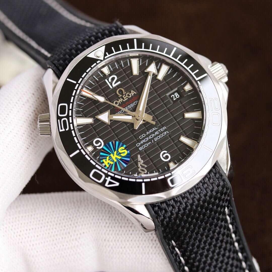 VARELLO CLASSIC PROFESSIONAL OCEAN 600M RUBBER STRAP