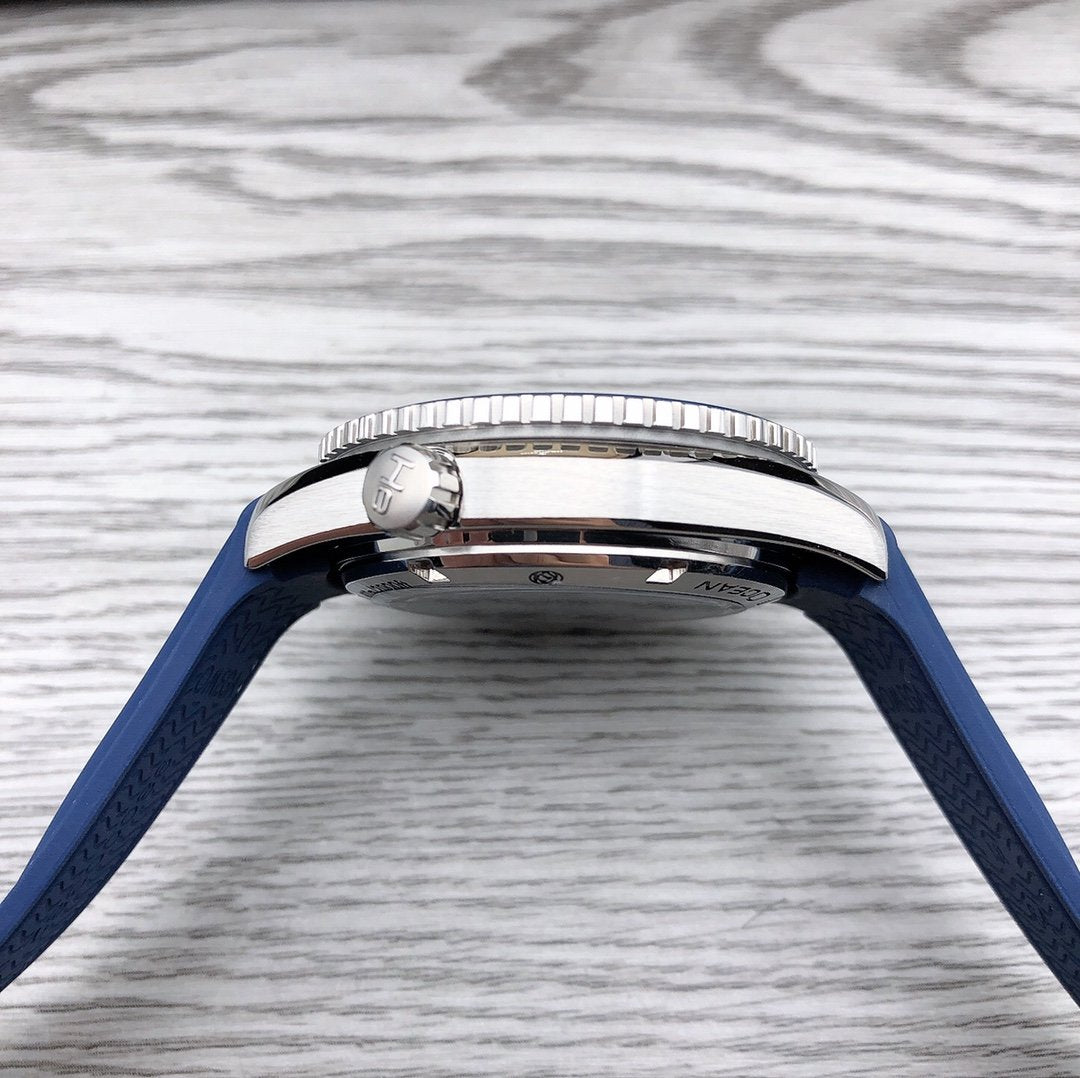 VARELLO CLASSIC  PROFESSIONAL OCEAN 600M STEEL CASE BLUE DIAL