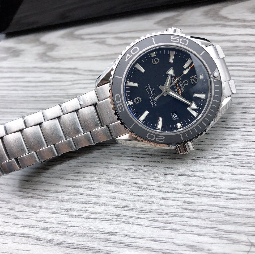 VARELLO CLASSIC PROFESSIONAL OCEAN 600M STEEL CASE BLACK DIAL