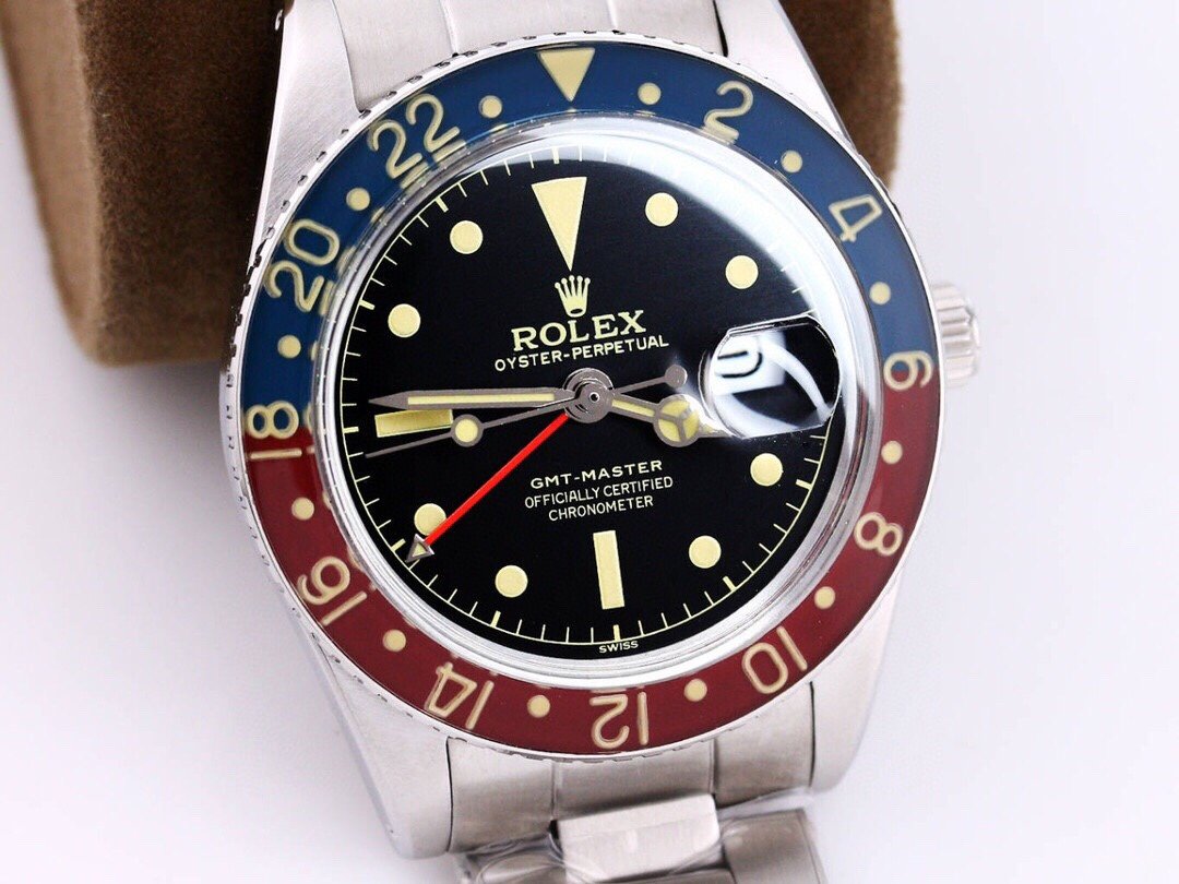 CLASSIC 40MM VINTAGE RED & BLUE BEZEL BLACK DIAL DATE WATCH