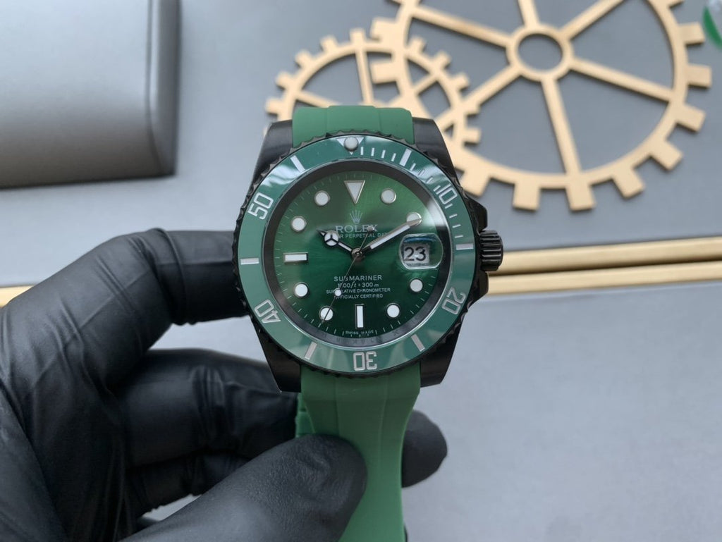 CLASSIC 41MM BLACK CASE GREEN DIAL GREEN BEZEL DIVE WATCH