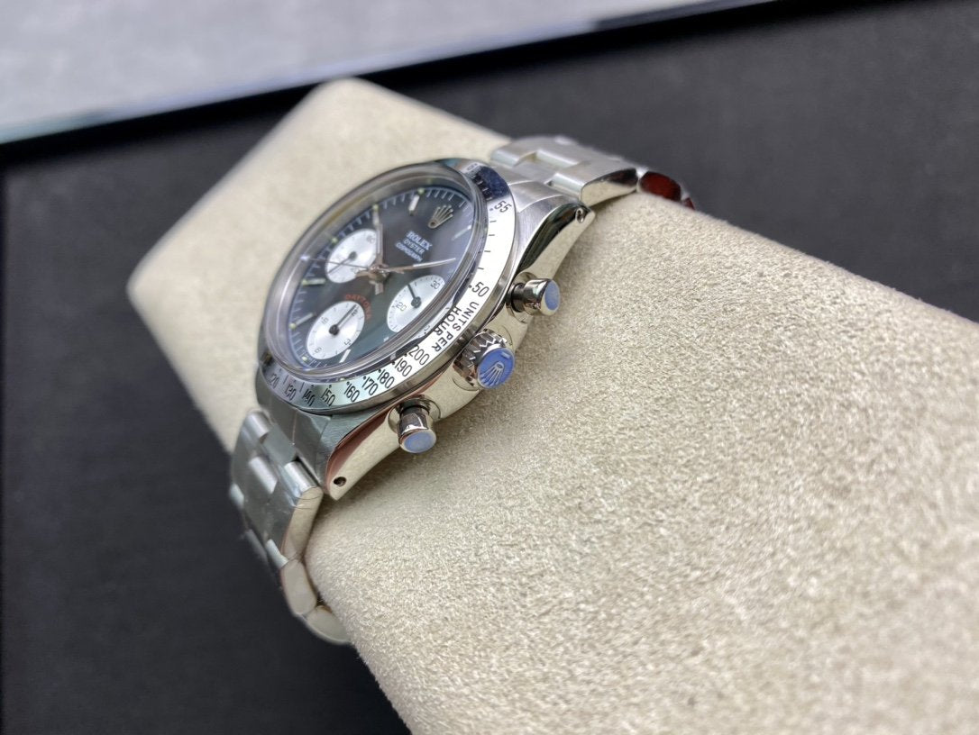 CLASSIC 37MM VINTAGE STAINLESS STEEL CASE BLACK DIAL WATCH