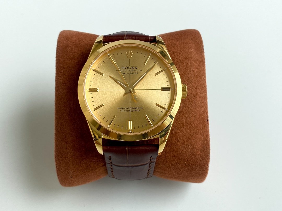 CLASSIC 41MM STAINLESS STEEL LEATHER STRAP WATCH