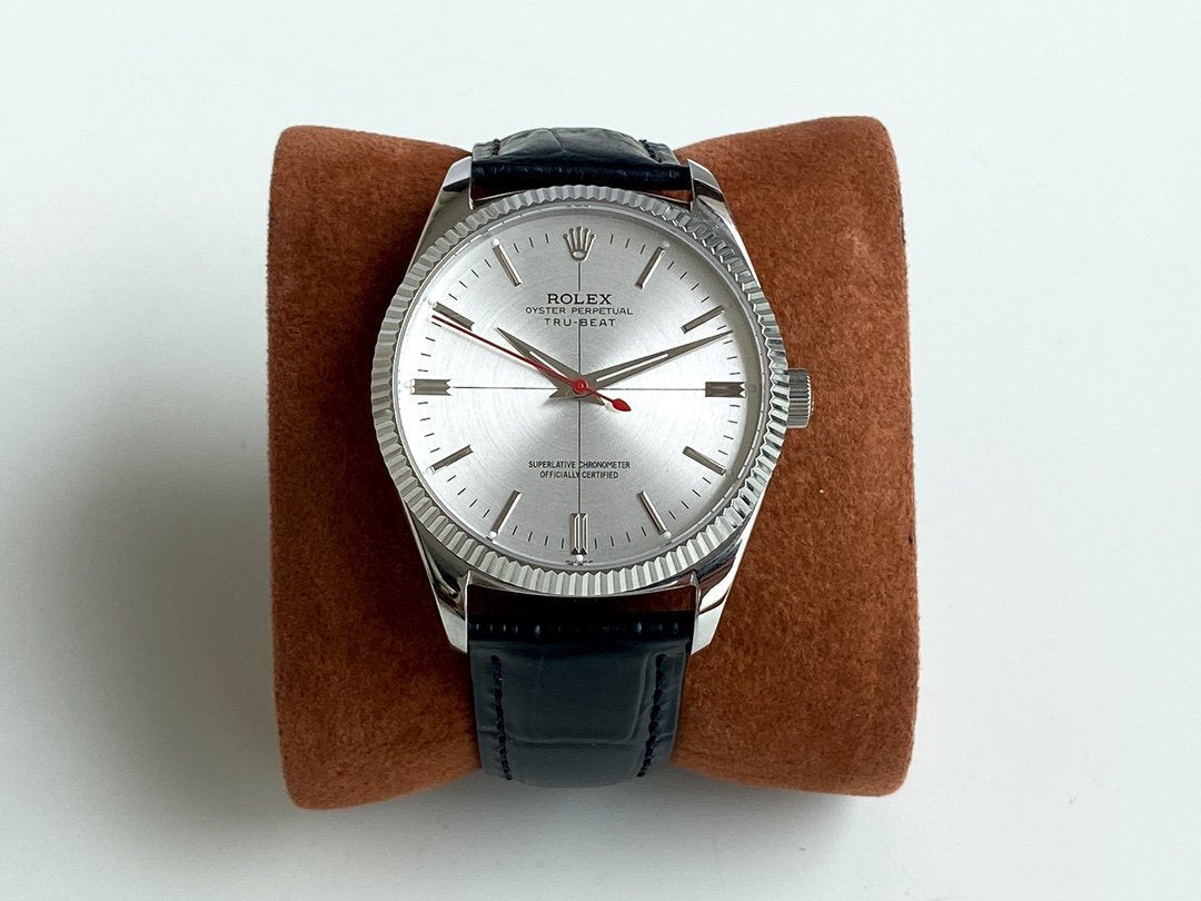 CLASSIC 41MM STEEL CASE LEATHER STRAP WATCH