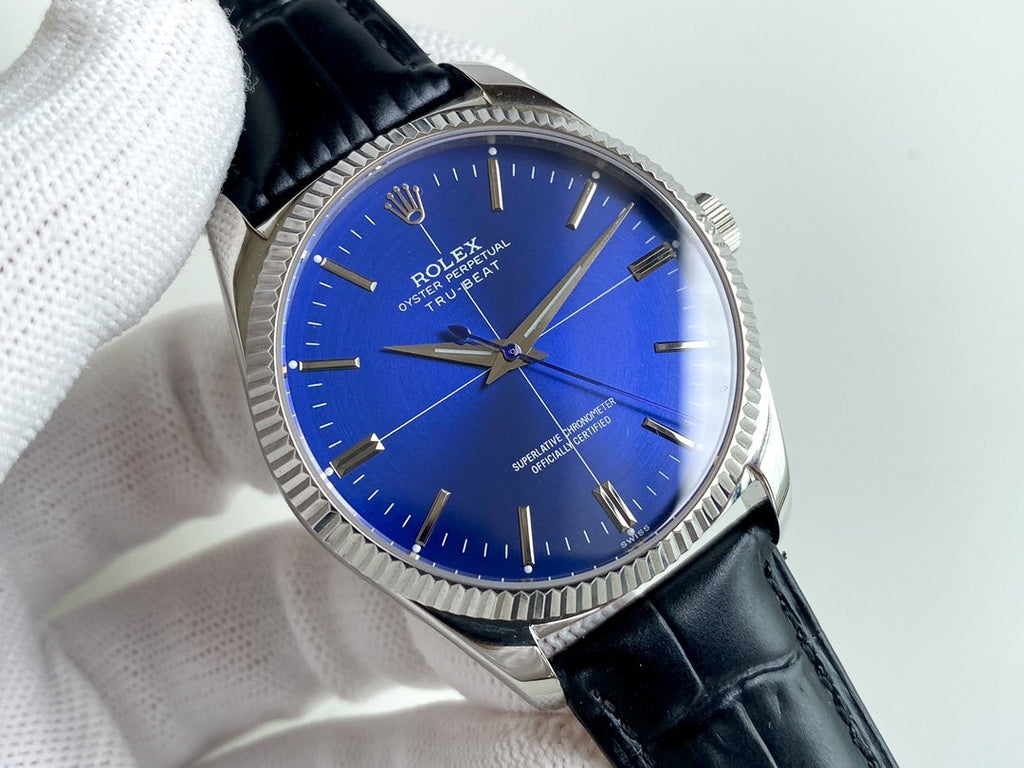 CLASSIC 41MM STEEL CASE LEATHER STRAP WATCH