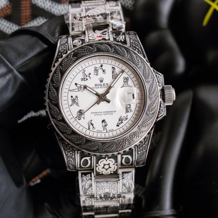CLASSIC CUSTOM HAND-ENGRAVED WATCH