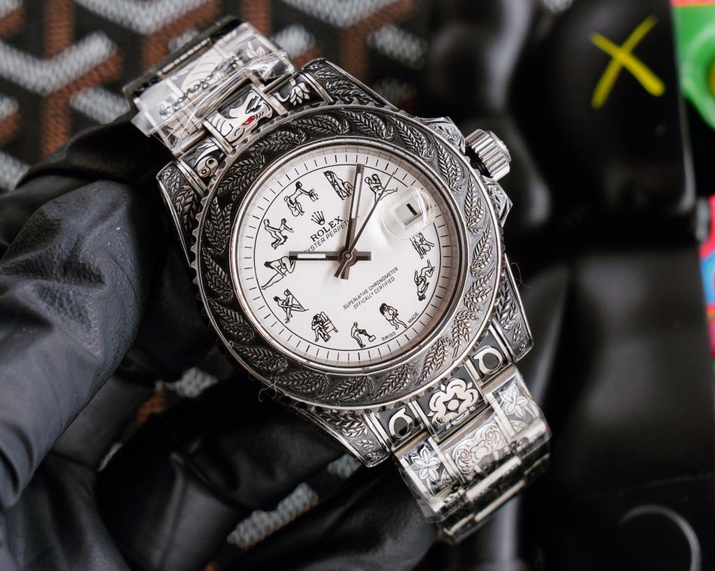 CLASSIC CUSTOM HAND-ENGRAVED WATCH