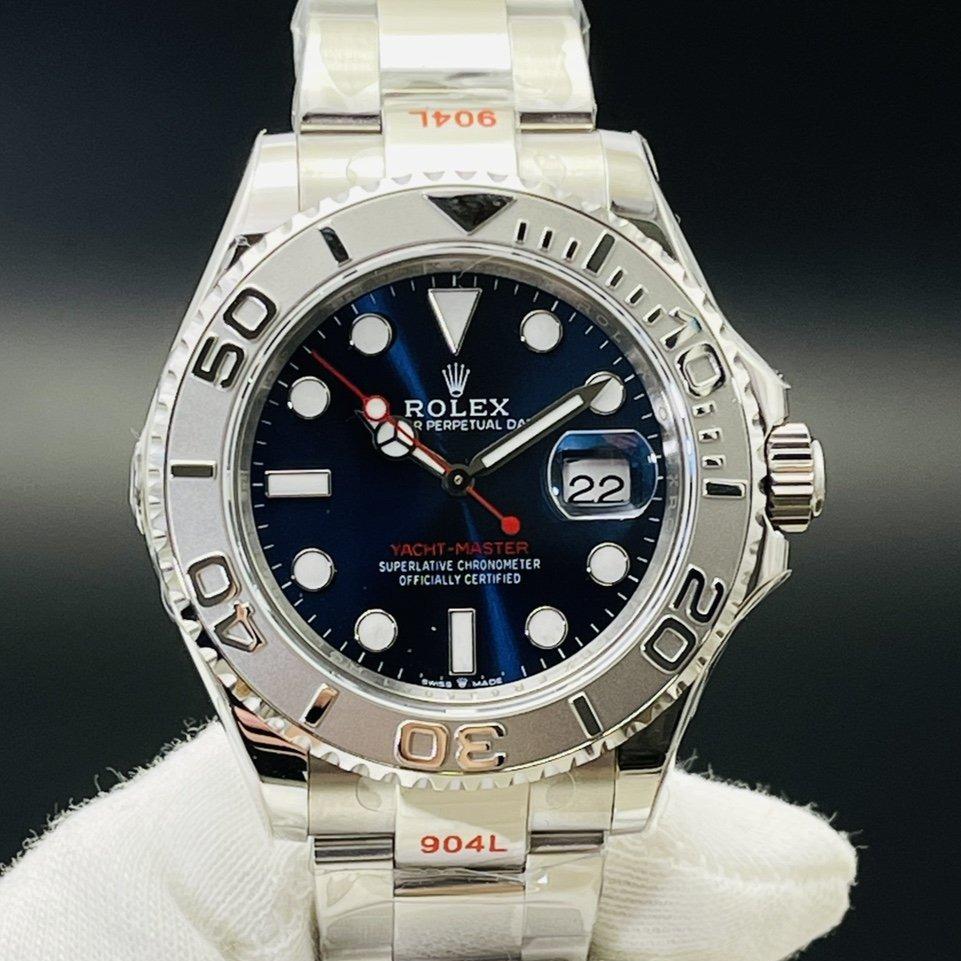 CLASSIC 40MM STAINLESS STEEL BLUE DIAL WATCH