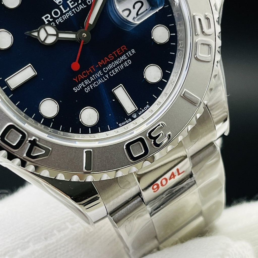 CLASSIC 40MM STAINLESS STEEL BLUE DIAL WATCH