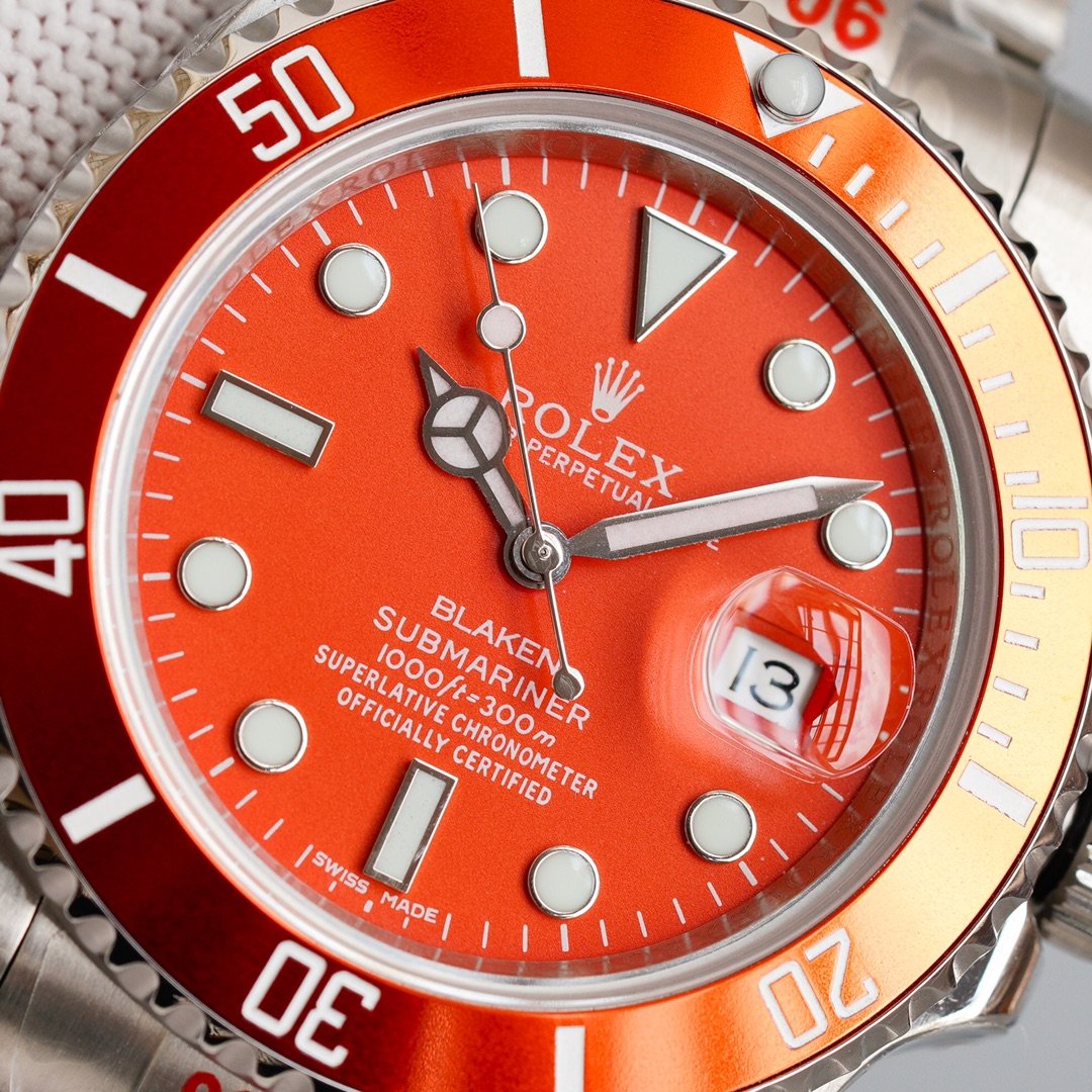 CLASSIC 40MM CUSTOM ORANGE DIVE WATCH