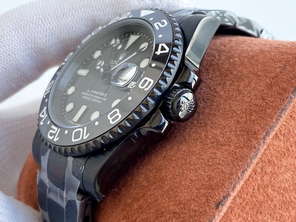 CLASSIC CUSTOM ALL-BLACK GMT WATCH