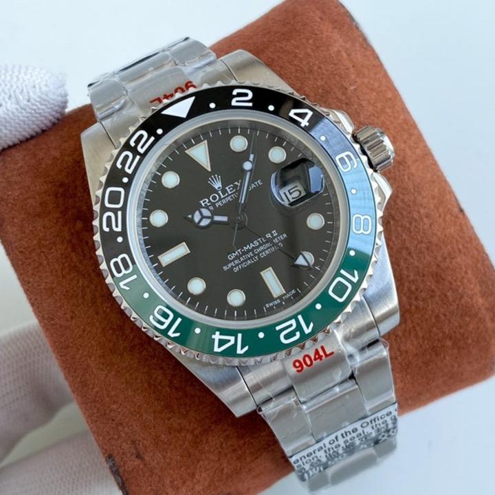 CLASSIC CUSTOM GREEN & BLACK BEZEL GMT LIMITED EDITION WATCH