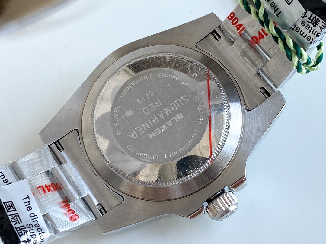 CLASSIC CUSTOM GREEN & BLACK BEZEL GMT LIMITED EDITION WATCH
