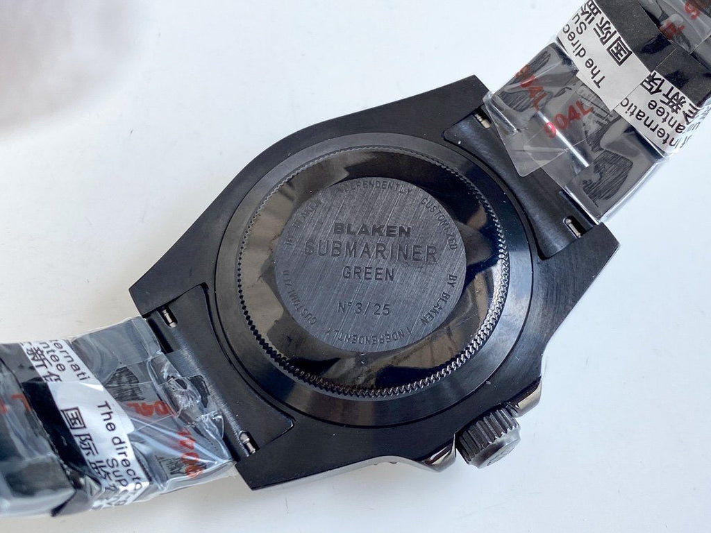 CLASSIC 40MM CUSTOM ALL-BLACK RAINBOW-STYLE DIVE WATCH
