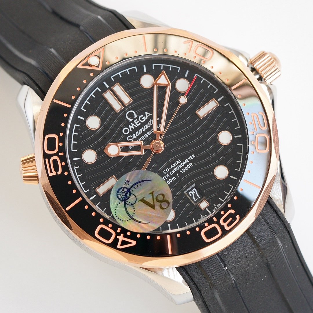 VARELLO CLASSIC DIVER 300M CO-AXIAL 42MM ROSE GOLD