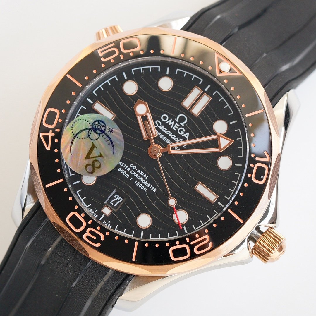 VARELLO CLASSIC DIVER 300M CO-AXIAL 42MM ROSE GOLD