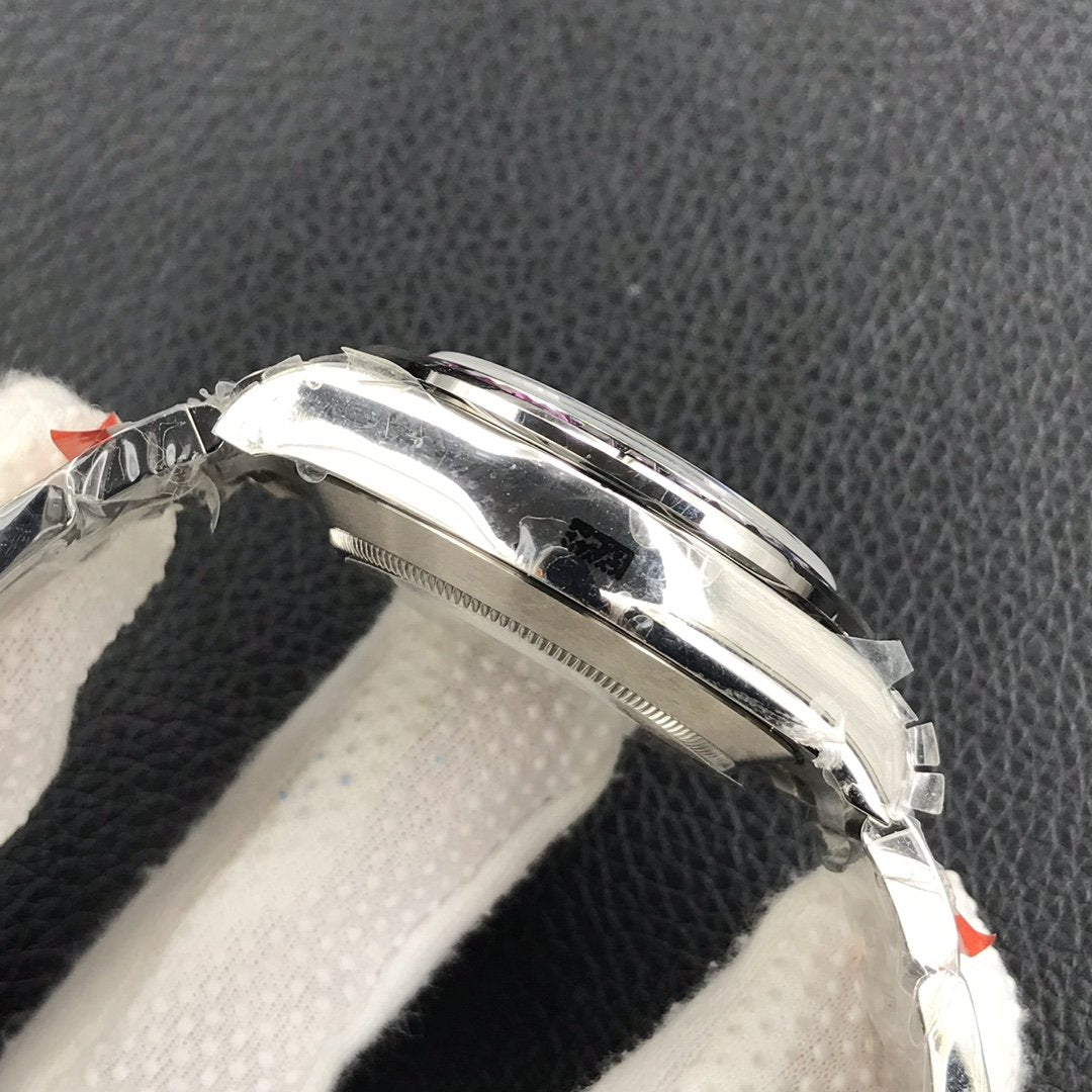 CLASSIC WHITE GOLD-TONE CUSTOM RAINBOW-STYLE CHRONOGRAPH WATCH