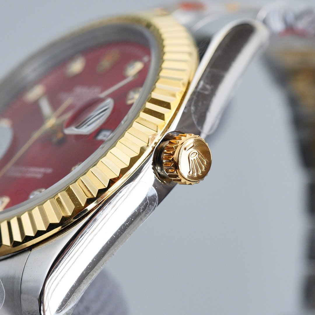 CLASSIC 41MM TWO-TONE RED DIAL STEEL BRACELET WATCH