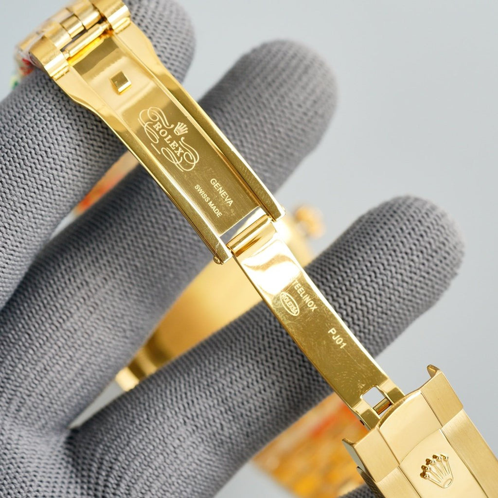CLASSIC 41MM GOLD-TONE CASE RED DIAL STEEL BRACELET WATCH