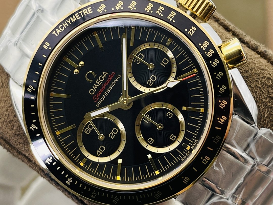 VARELLO CLASSIC SPORT CHRONOGRAPH WATCH BLACK GOLD