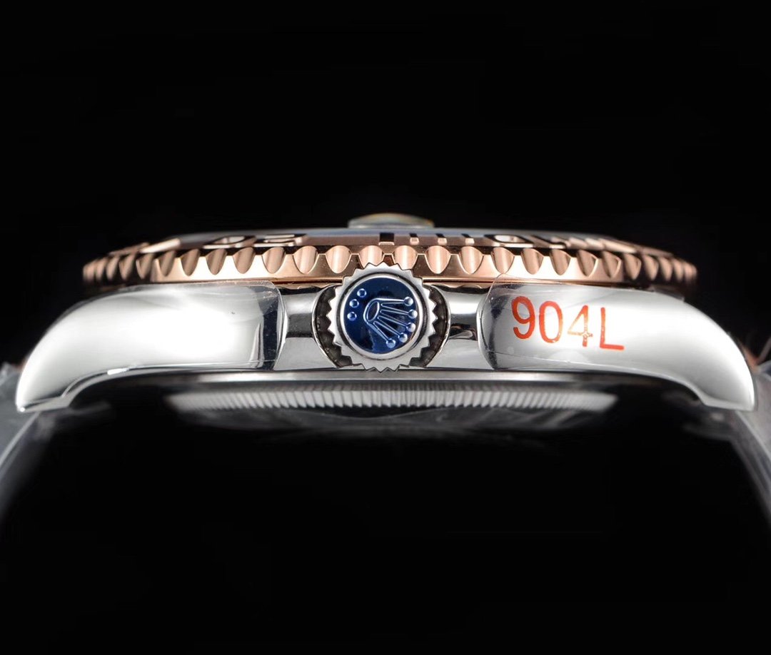 CLASSIC ROSE GOLD-TONE CASE BLACK DIAL WATCH