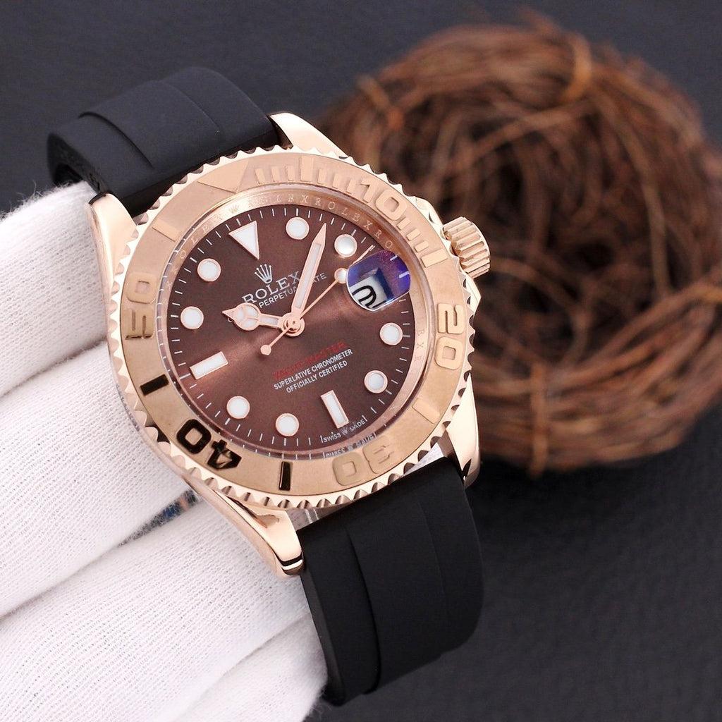 CLASSIC STAINLESS STEEL CASE RUBBER STRAP WATCH